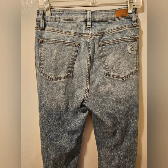 Judy Blue Jeans Blue Denim Cropped Bootcut Distressed Stretch Women's Size 7/28 - Picture 7 of 13